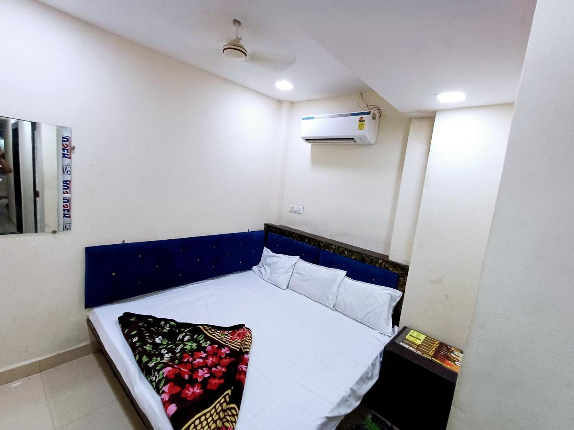 Hotel Blue Tower Inn 乌贾因 外观 照片